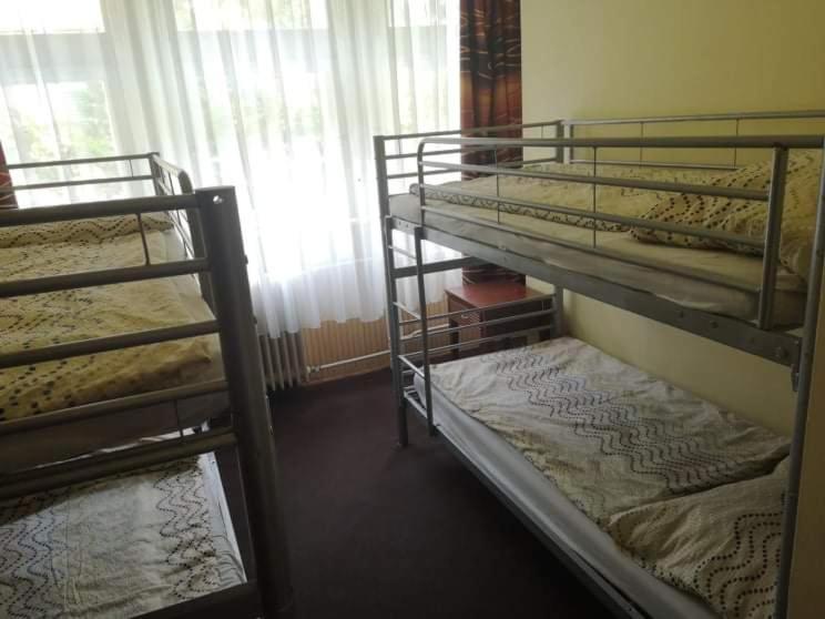 Bed and Breakfast Fenyves Panzio à Siófok Extérieur photo