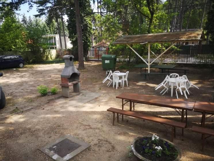 Bed and Breakfast Fenyves Panzio à Siófok Extérieur photo